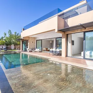 https://villa-splendide-a-marrakech-avec-piscine-chauffee.marrakeshhotelsmorocco.com